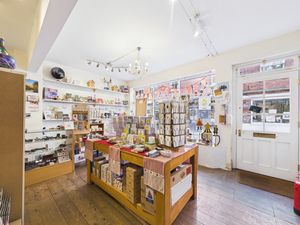 Retail space- click for photo gallery